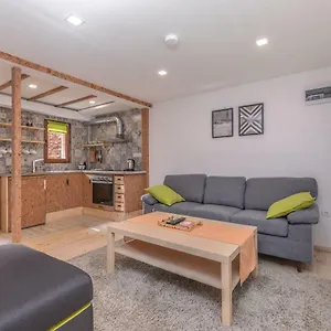 Apartamento New Serdika, Sofía